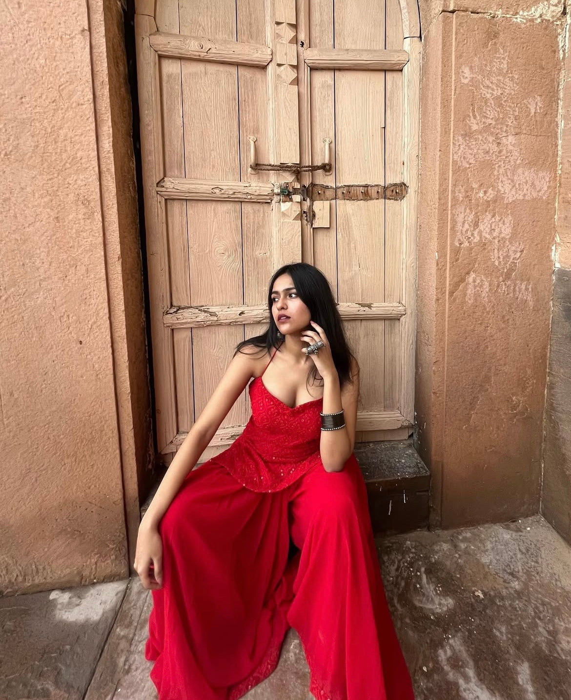 Red backless set