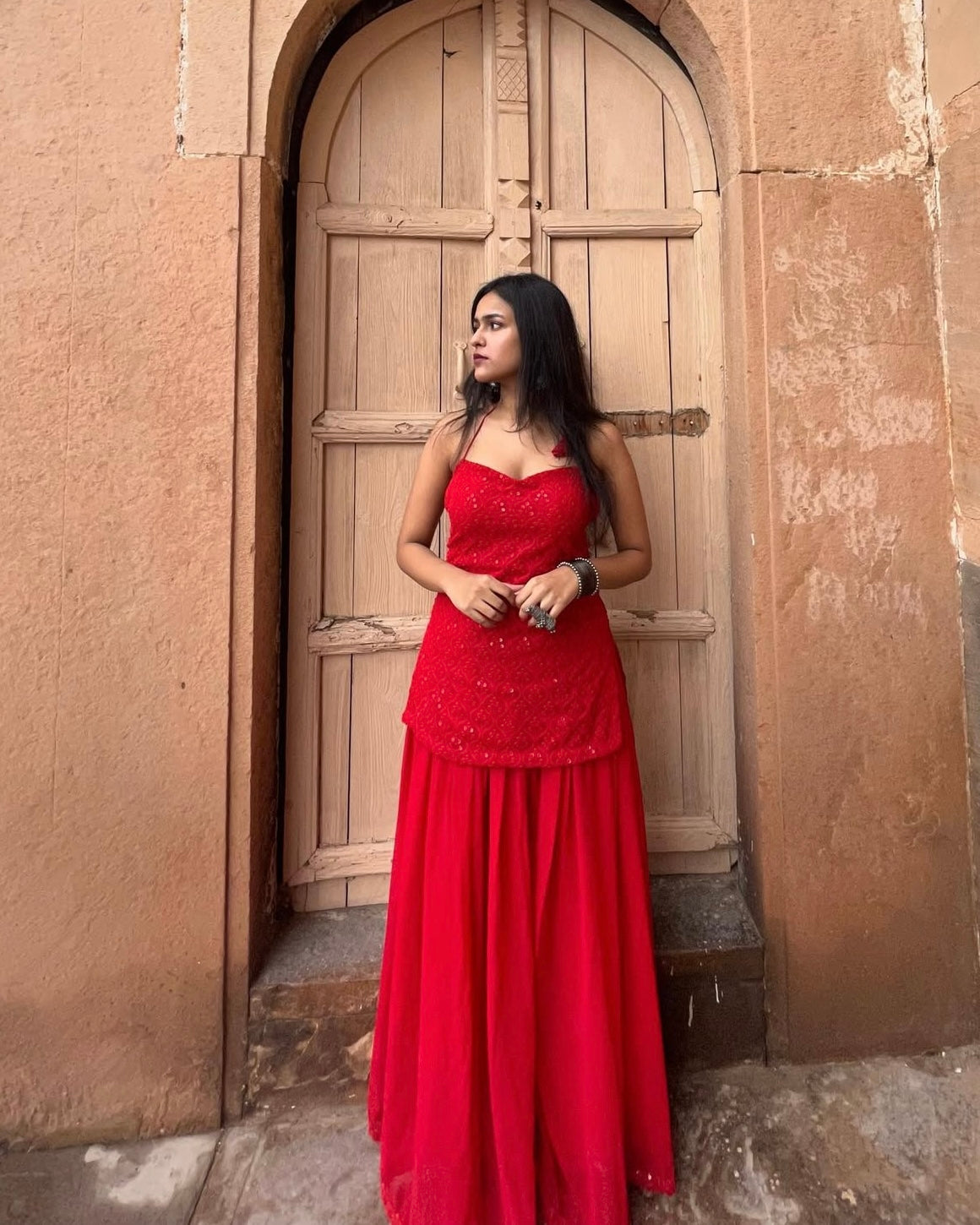 Red backless set