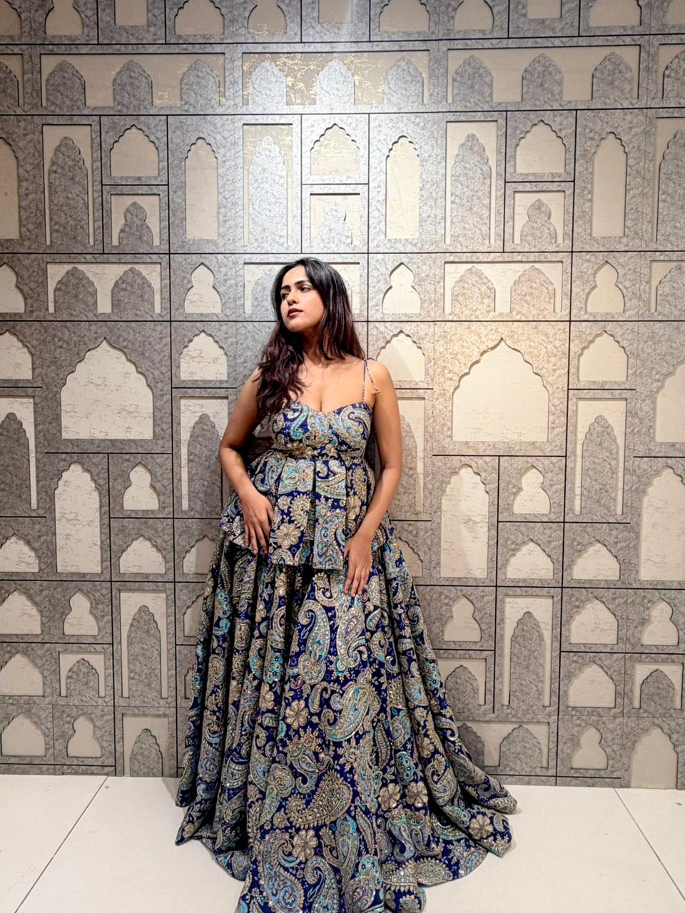 Feroza sharara set